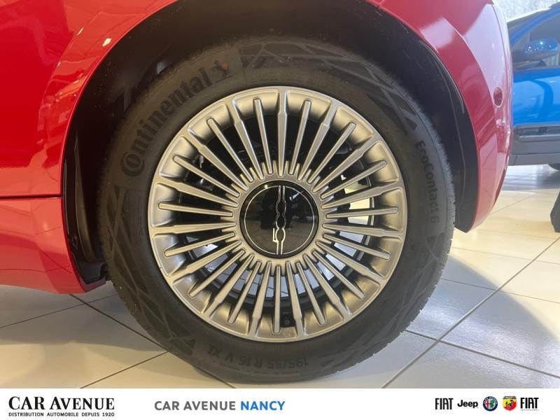 Used FIAT 500 e 118ch Pack Confort & Style MY24 ** Prime Coup de Pouce déduit ** 2024 Red by (RED) pastel € 28090 in Nancy