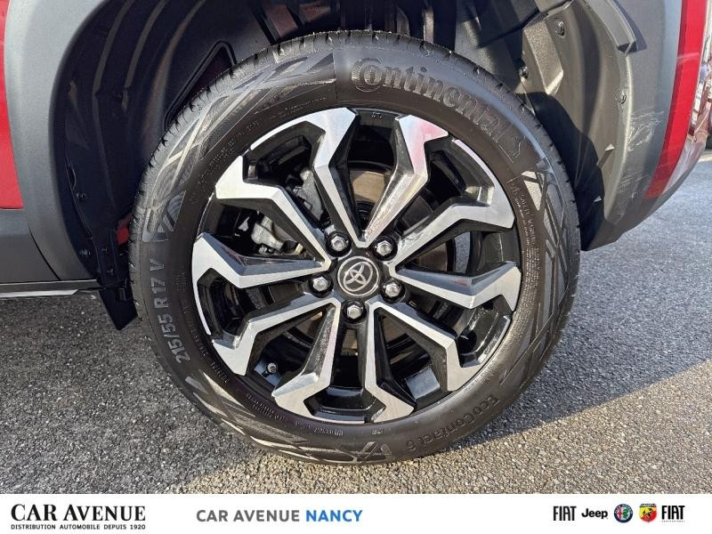 Used TOYOTA Yaris Cross 116h Design MY22 2023 Rouge Intense (M) € 22990 in Nancy