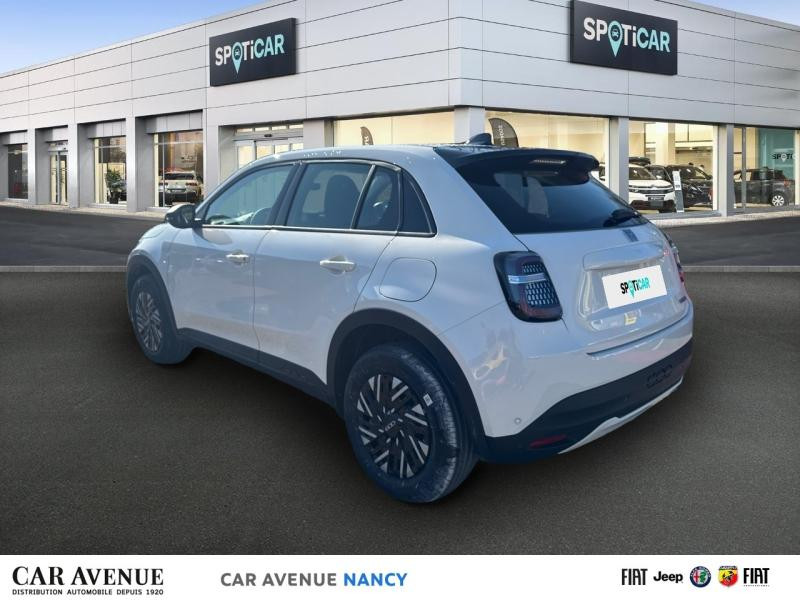 Used FIAT 600 1.2 Hybrid 136ch DCT6 2025 Ice White € 25590 in Nancy