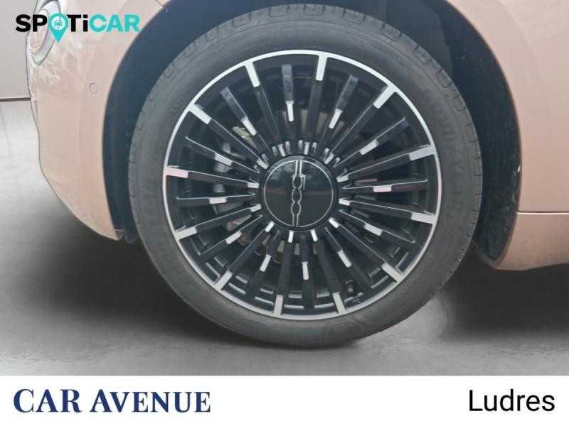 Occasion FIAT 500 e 118ch La Prima MY24 ** Prime Coup de Pouce déduit ** 2025 Rose Gold métal 30290 € à Nancy