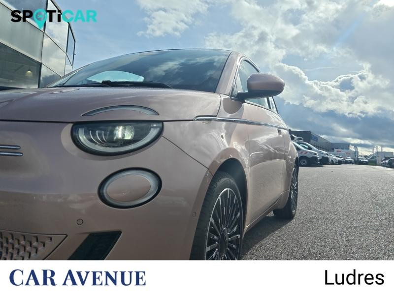 Occasion FIAT 500 e 118ch La Prima MY24 ** Prime Coup de Pouce déduit ** 2025 Rose Gold métal 30290 € à Nancy