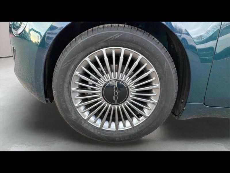 Occasion FIAT 500 e 95ch Icône 2023 Ocean Green métal 17490 € à Nancy