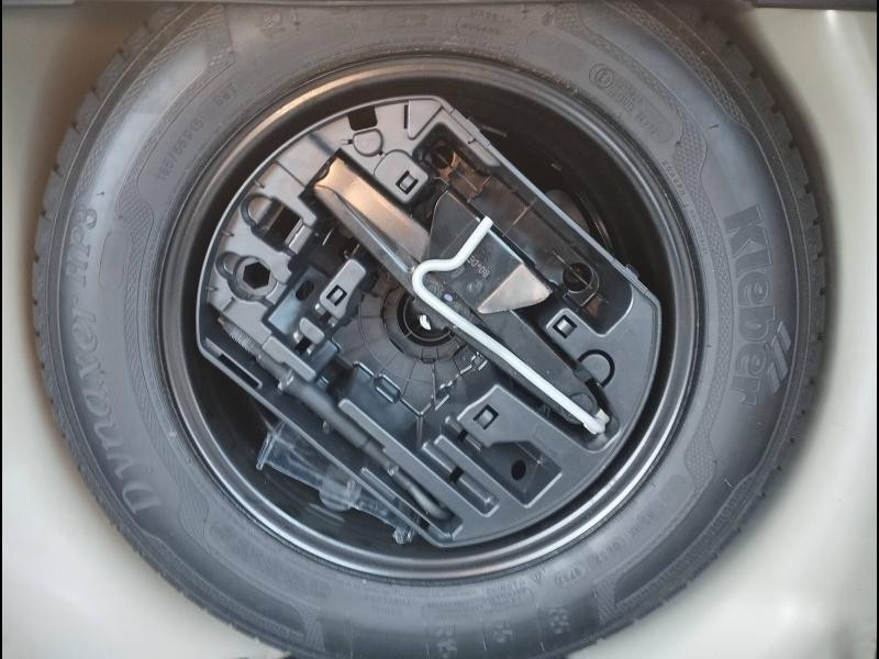 Used CITROEN C3 1.2 PureTech 110ch S&S Shine EAT6 2022 Gris Platinium (M) - Rouge Aden € 15600 in Saint-Dié-des-Vosges
