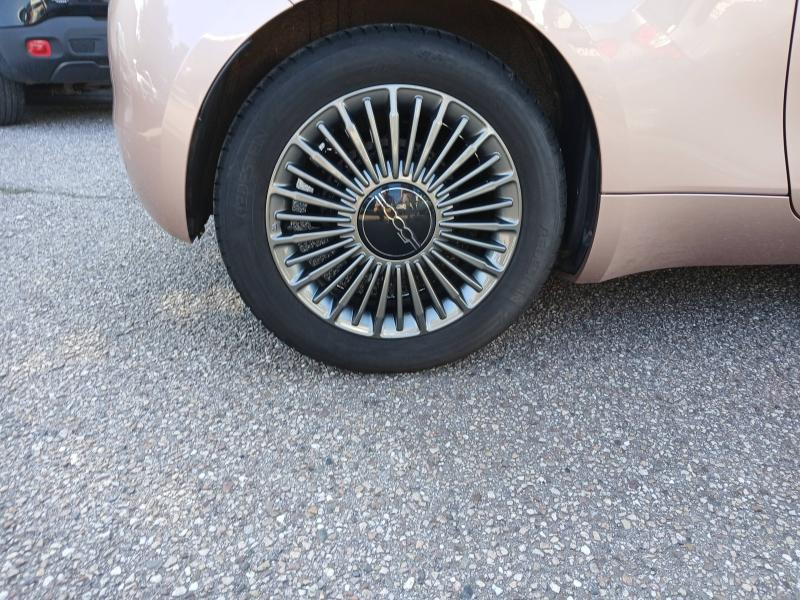 Occasion FIAT 500 e 118ch Icône 2022 Rose Gold métal 17100 € à Saint-Dié-des-Vosges