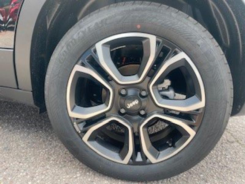 Occasion JEEP Avenger Electrique 156ch 115kW Summit 2025 Volcano 39989 € à Saint-Dié-des-Vosges