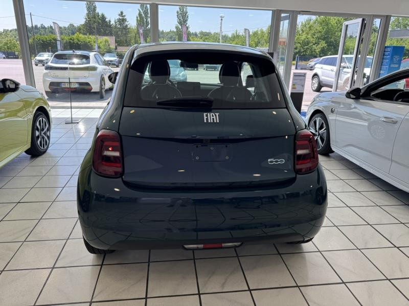 Occasion FIAT 500 e 95ch Pack Tech MY24 2025 Torino Blue 28290 € à Saint-Dié-des-Vosges