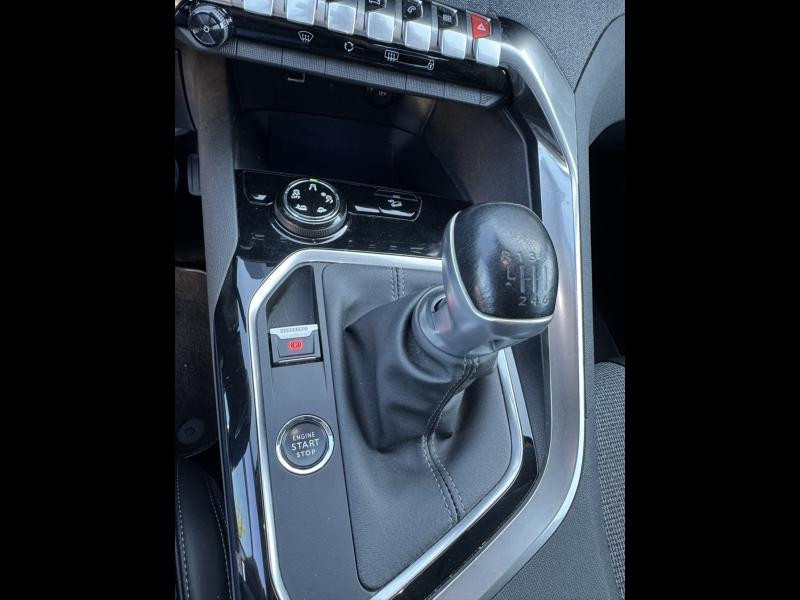 Occasion PEUGEOT 3008 1.2 PureTech 130ch E6.c Allure S&S 2019 Gris Artense (M) 15490 € à Saint-Dié-des-Vosges