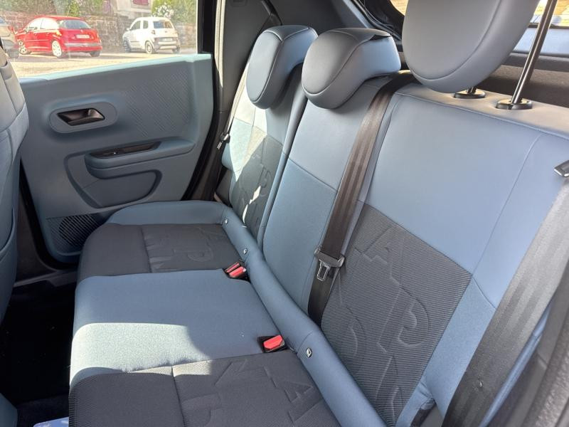 Occasion FIAT Grande Panda Electrique 113ch Red 2025 Noir Cinema Métallisé 23500 € à Saint-Dié-des-Vosges