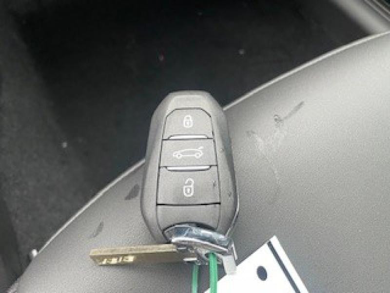 Used JEEP Avenger 1.2 Turbo T3 145ch MHEV Overland BVR6 4xe 2025 Snow € 37515 in Saint-Dié-des-Vosges