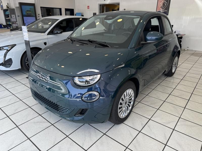 Occasion FIAT 500 e 95ch Pack Tech MY24 2025 Torino Blue 28290 € à Saint-Dié-des-Vosges