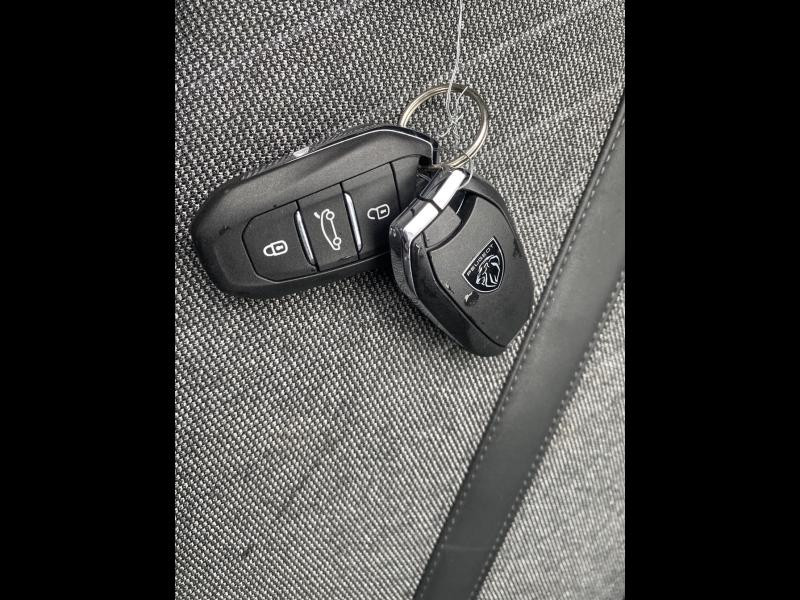 Used PEUGEOT 408 Hybrid 136ch Allure e-DCS6 2024 Blanc Okénite (M) € 27890 in Saint-Dié-des-Vosges