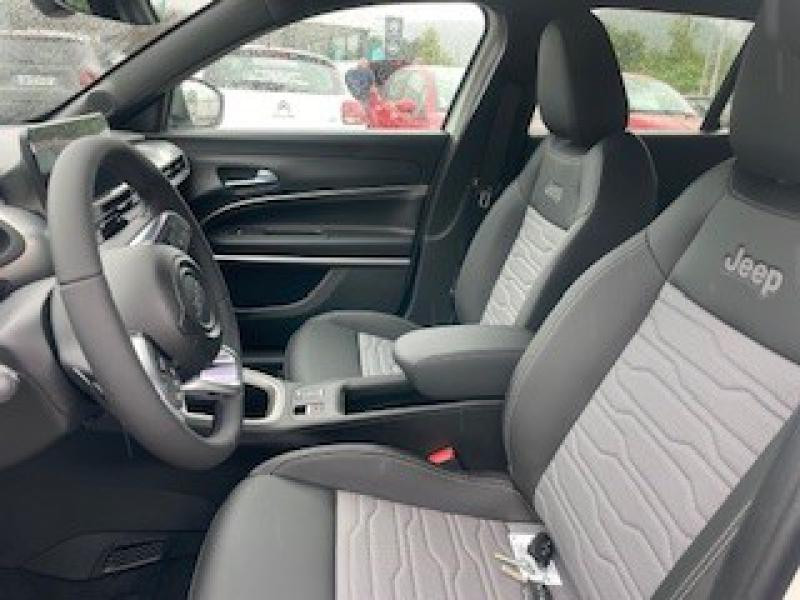 Used JEEP Avenger 1.2 Turbo T3 145ch MHEV Overland BVR6 4xe 2025 Snow € 37515 in Saint-Dié-des-Vosges