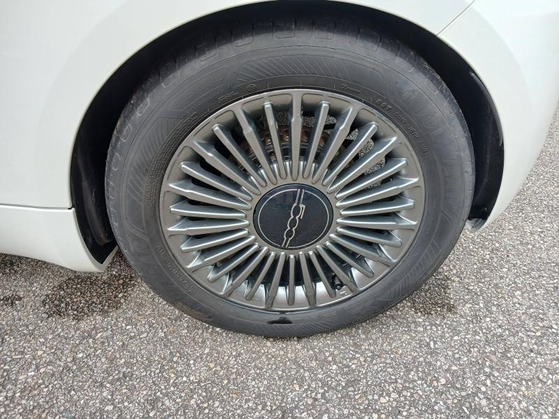 Occasion FIAT 500 e 118ch Icône 2022 Blanc 16090 € à Saint-Dié-des-Vosges