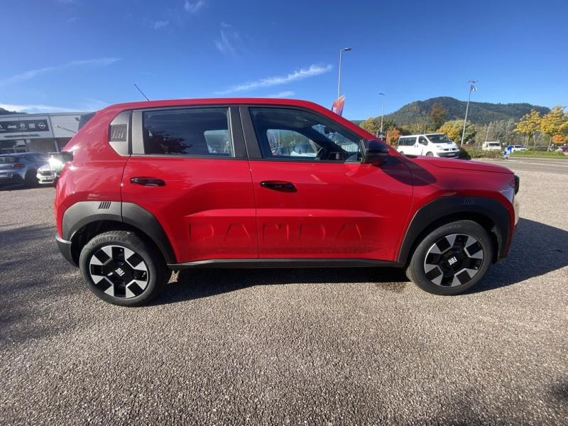 Occasion FIAT Grande Panda 1.2 Hybrid 100ch Icône eDCT6 2025 Rouge 22000 € à Saint-Dié-des-Vosges