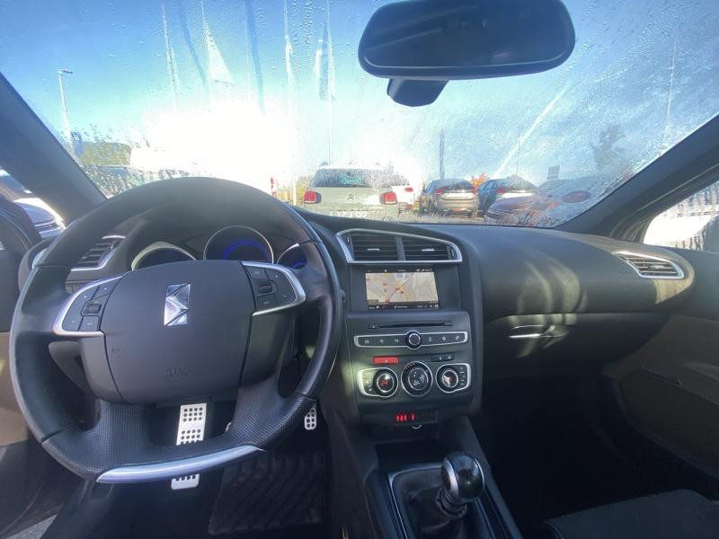 Occasion DS DS 4 Crossback PureTech 130 Sport Chic S&S 2018 Gris Platinium (M) 12710 € à Saint-Dié-des-Vosges