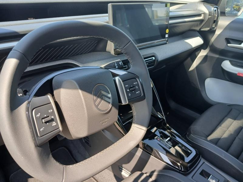 Occasion CITROEN C3 Aircross Electrique 113ch MAX 2025 Vert Montana (M) + Blanc Opale 31890 € à Saint-Dié-des-Vosges