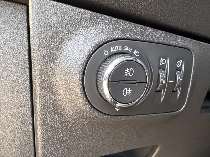 Used OPEL Corsa 1.4 90ch Design 120 ans Start/Stop 5p 2019 Gris Minéral € 9090 in Saint-Dié-des-Vosges