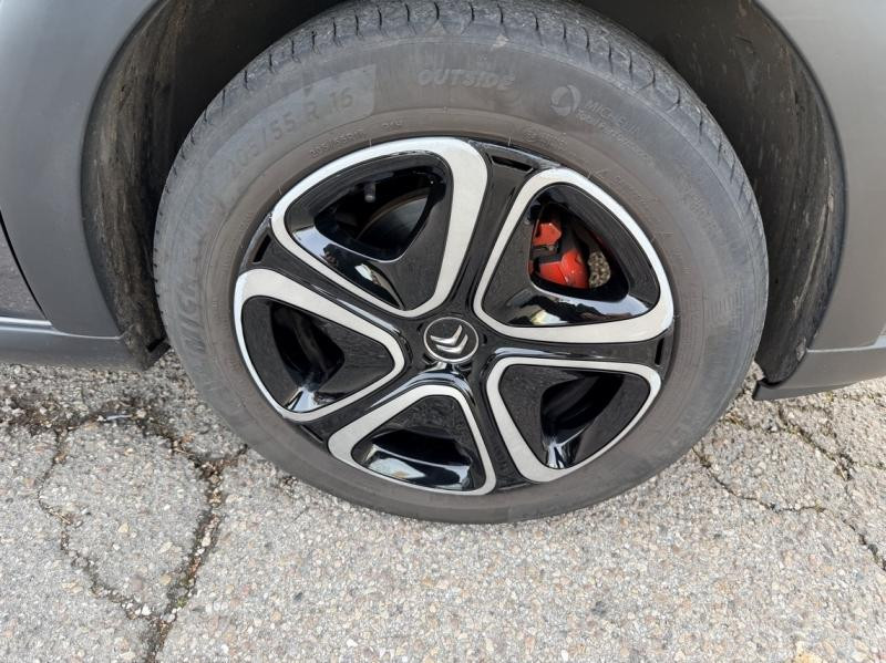 Occasion CITROEN C3 1.2 PureTech 83ch S&S Feel Pack 2022 Gris Platinium (M) - Rouge Aden 12590 € à Saint-Dié-des-Vosges
