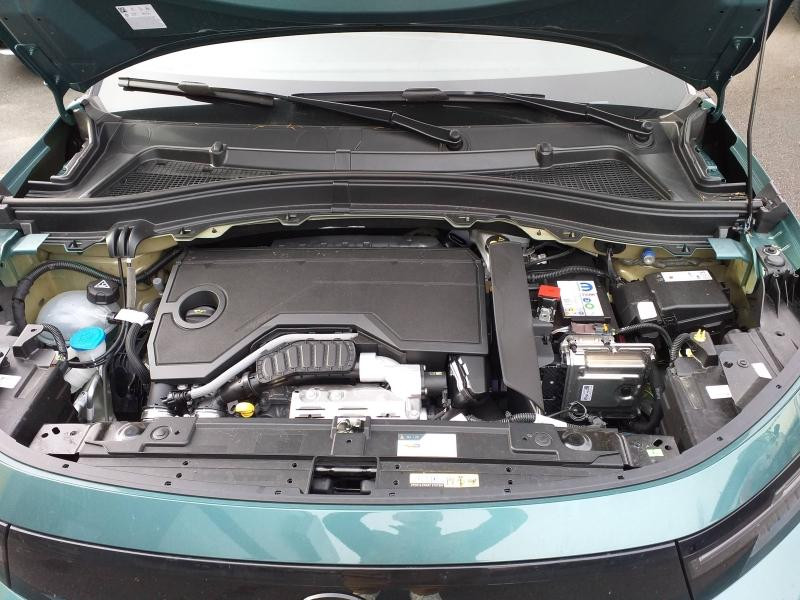 Used OPEL Frontera 1.2 Turbo Hybrid 145ch GS e-DCT6 2025 Vert Khaki métal/Toit Noir Karbon € 28490 in Saint-Dié-des-Vosges