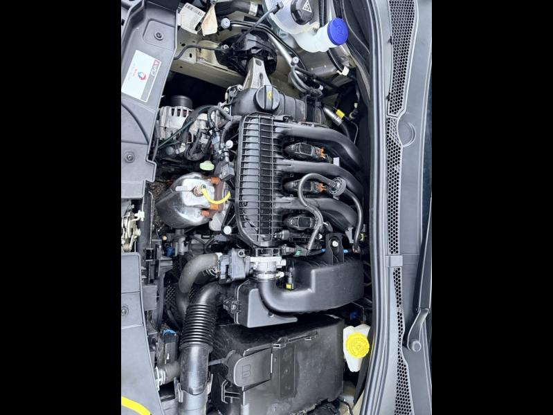 Occasion CITROEN C3 1.2 PureTech 83ch S&S C-Series 123g 2023 Gris Platinium (M) 13290 € à Saint-Dié-des-Vosges