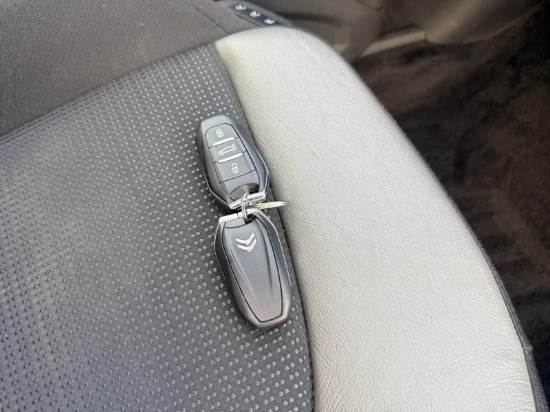 Used CITROEN C4 SpaceTourer BlueHDi 120 S&S Shine 2018 Lazuli Blue (N) € 13900 in Saint-Dié-des-Vosges