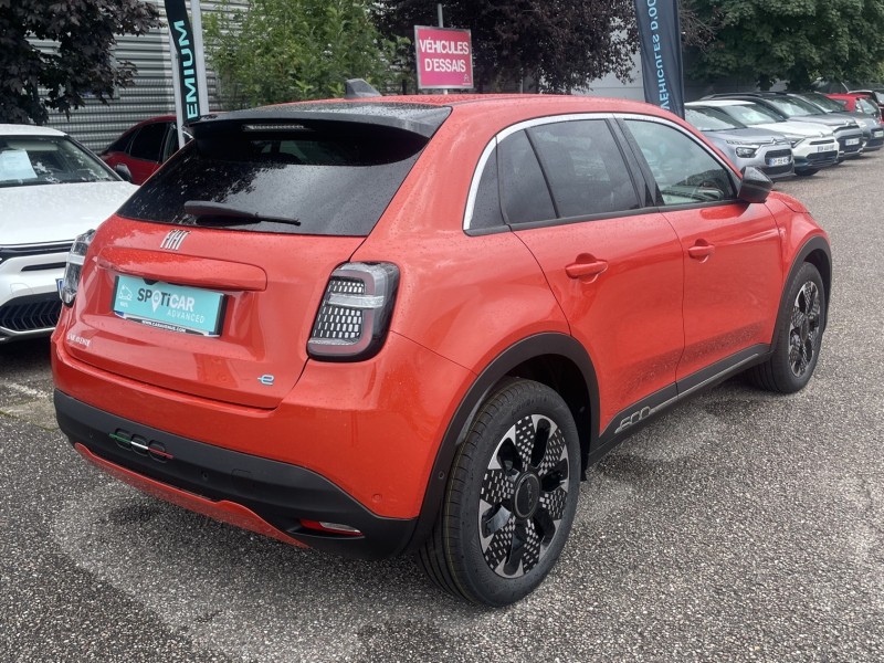 Used FIAT 600 e 156ch 54kWh La Prima 2024 Orange € 26900 in Saint-Dié-des-Vosges