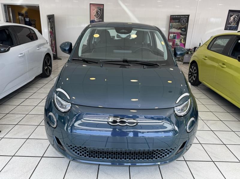 Used FIAT 500 e 95ch Pack Tech MY24 2025 Torino Blue € 28290 in Saint-Dié-des-Vosges