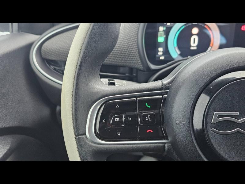 Used FIAT 500C e 118ch La Prima MY23 2023 Blanc € 23890 in Saint-Dié-des-Vosges