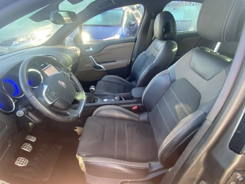 Occasion DS DS 4 Crossback PureTech 130 Sport Chic S&S 2018 Gris Platinium (M) 11990 € à Saint-Dié-des-Vosges