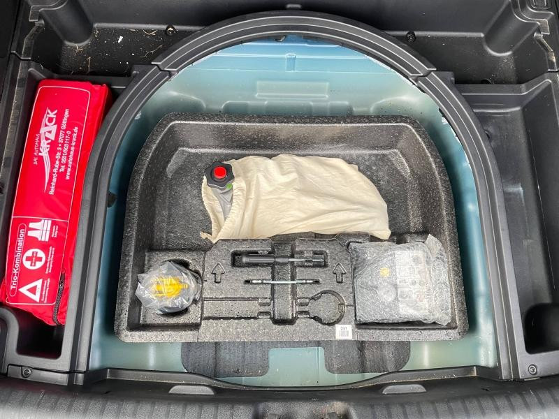 Used KIA Niro 1.6 GDi 105ch ISG + électrique 43.5ch Design DCT6 2018 Bleu € 14490 in Saint-Dié-des-Vosges