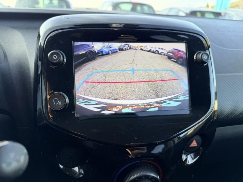 Used CITROEN C1 VTi 72 S&S Shine 5p E6.d 2021 Blanc Lipizan (O) € 10990 in Saint-Dié-des-Vosges