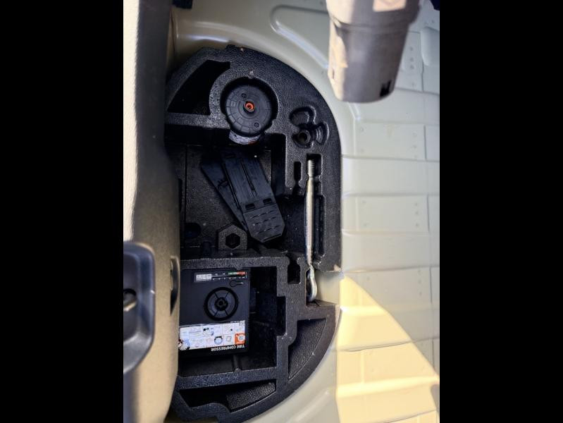 Occasion CITROEN C3 Electrique 113ch, autonomie confort, MAX 2025 Bleu Monte Carlo (O) - Toit Blanc Opale 27290 € à Saint-Dié-des-Vosges