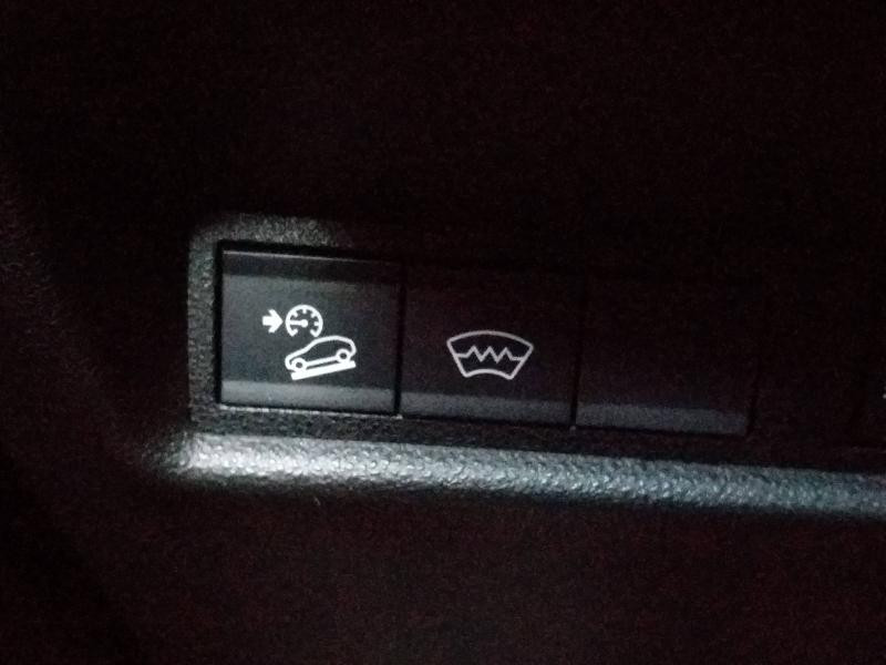 Used JEEP Avenger Electrique 156ch 115kW Summit 2023 Granite Métallisé + toit Volcano € 23900 in Saint-Dié-des-Vosges