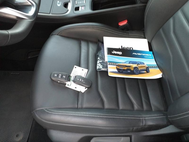 Used JEEP Avenger Electrique 156ch 115kW Summit 2023 Granite Métallisé + toit Volcano € 23900 in Saint-Dié-des-Vosges