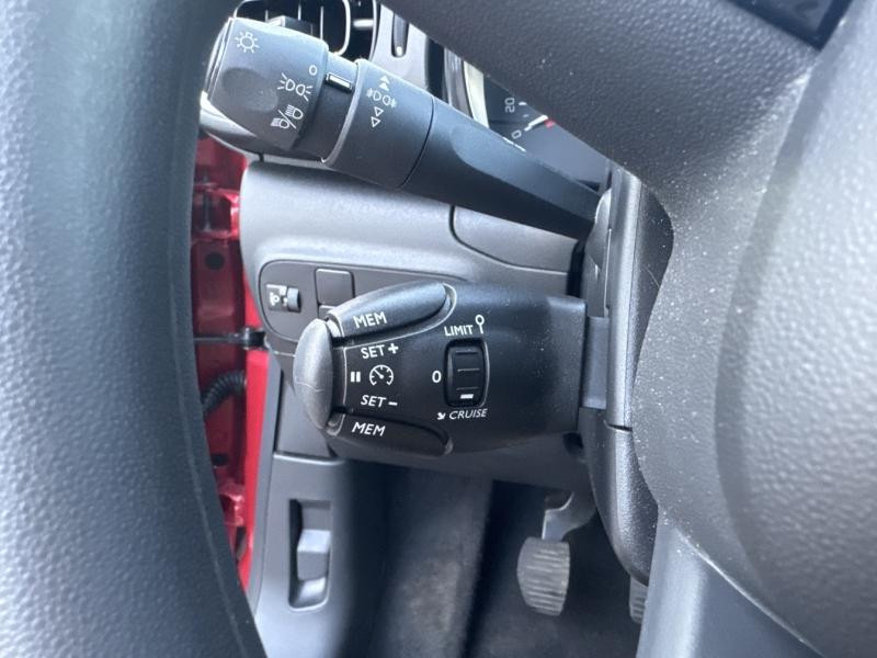 Used CITROEN C3 1.2 PureTech 110ch S&S Feel Pack 120-121g 2022 Rouge € 12490 in Saint-Dié-des-Vosges