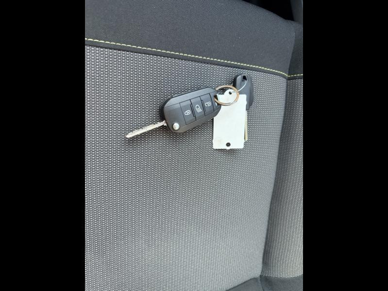 Used CITROEN C3 1.2 PureTech 83ch S&S Feel Pack 2022 Gris Acier (M) - Noir Onyx € 10790 in Saint-Dié-des-Vosges