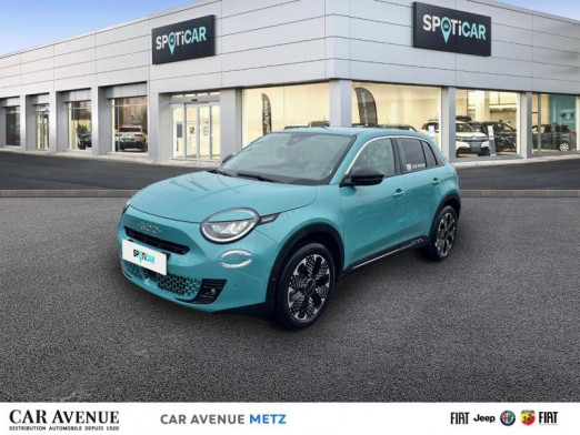 Occasion FIAT 600 1.2 Hybrid 136ch La Prima DCT6 2024 Vert Sky métallisé 30 490 € à Metz