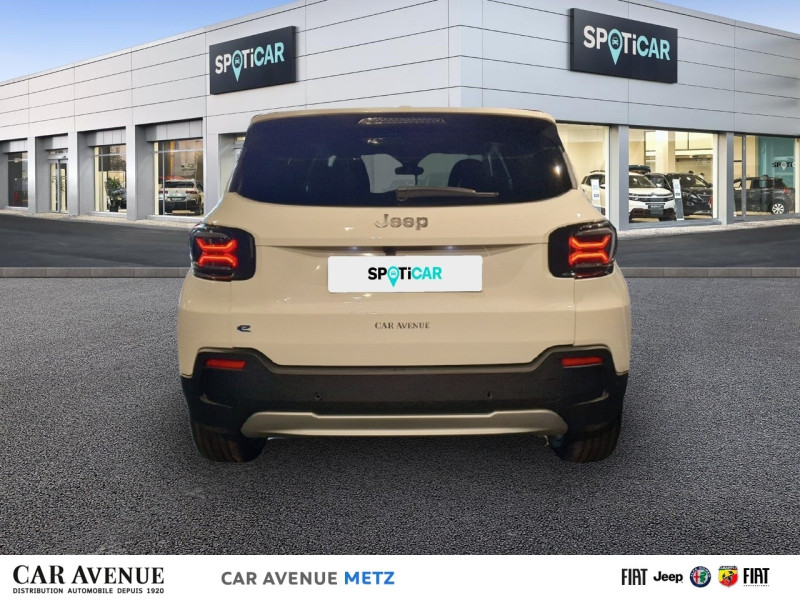 Occasion JEEP Avenger Electrique 156ch 115kW Altitude 2024 Snow 36990 € à Metz