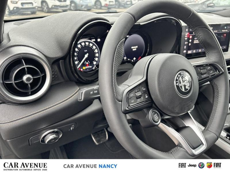 Occasion ALFA ROMEO Tonale 1.3 PHEV 190ch Sprint AT6 e-Q4 2025 Vert Montreal Traitement Spécial 39990 € à Metz