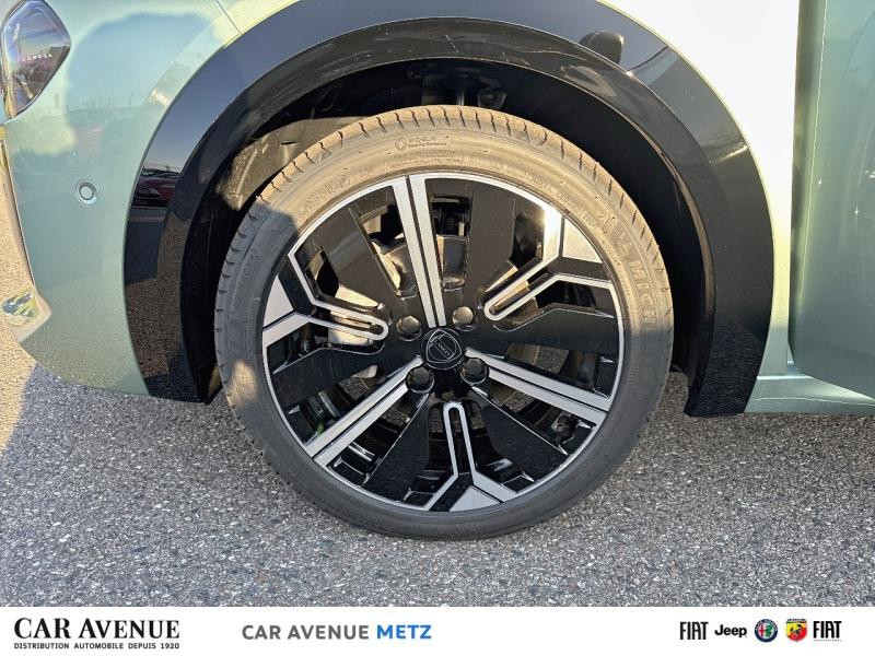 Used LANCIA Ypsilon 1.2 Ibrida 100ch LX eDCT6 2025 Vert Giada Métallisé/Toit noir € 28700 in Metz