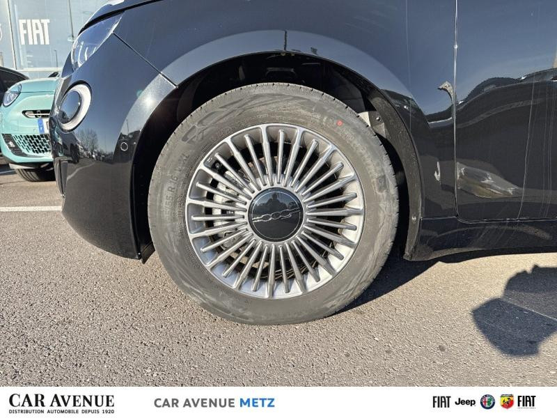 Used FIAT 500 e 118ch Pack Confort & Style MY24 2024 Onyx Black pastel € 31450 in Metz