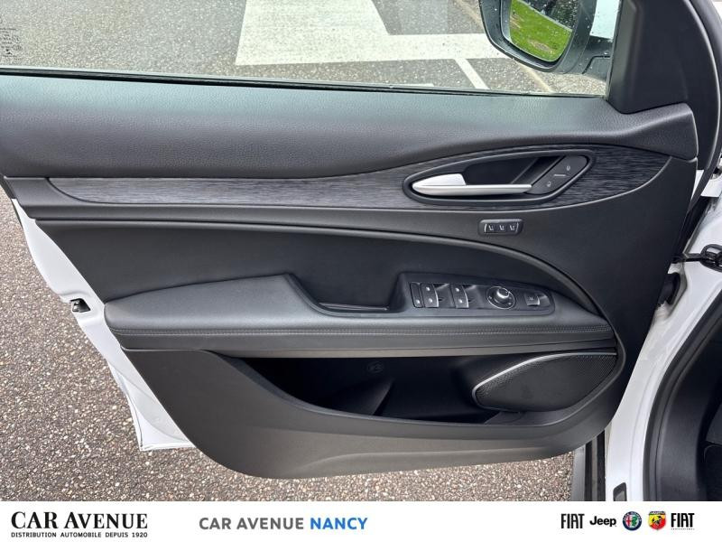 Used ALFA ROMEO Stelvio 2.2 Diesel 190ch Executive AT8 MY19 2020 Blanc Alfa Pastel € 32986 in Metz