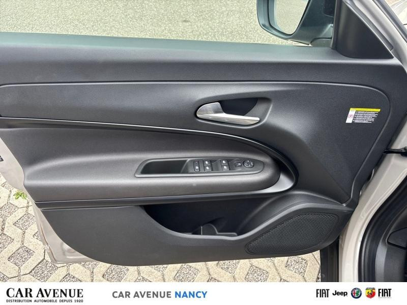 Occasion ALFA ROMEO Junior 1.2 Ibrida 145ch Speciale e-DCT6 2025 Ivoire Scala Métallisée/Toit noir 31990 € à Metz