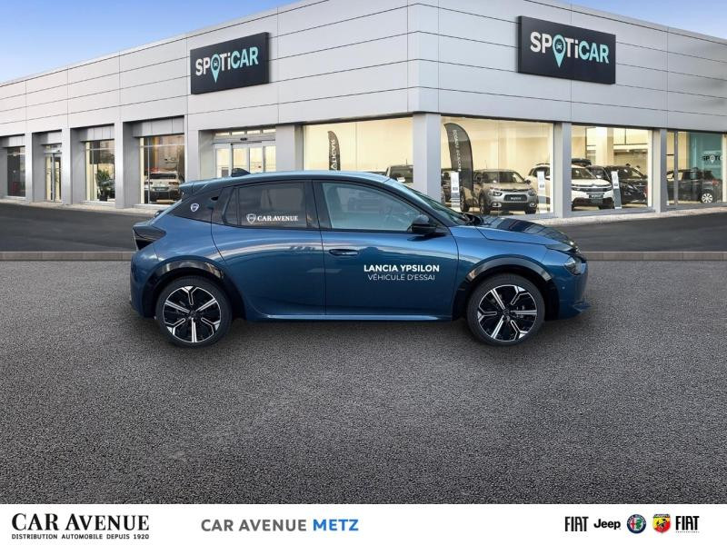 Used LANCIA Ypsilon Elettrica 156ch LX 2025 Bleu Lancia Métallisé/Toit noir € 29990 in Metz