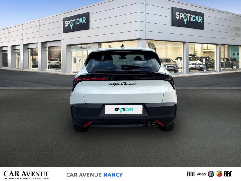 Occasion ALFA ROMEO Junior 1.2 Ibrida 136ch DCT6 2025 Blanc 24990 € à Metz