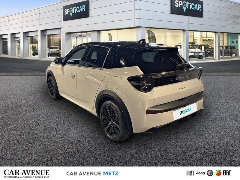 Used LANCIA Ypsilon Elettrica 156ch 54kWh HF Line 2025 Blanc Quarzo Métallisé/Toit noir € 35809 in Metz