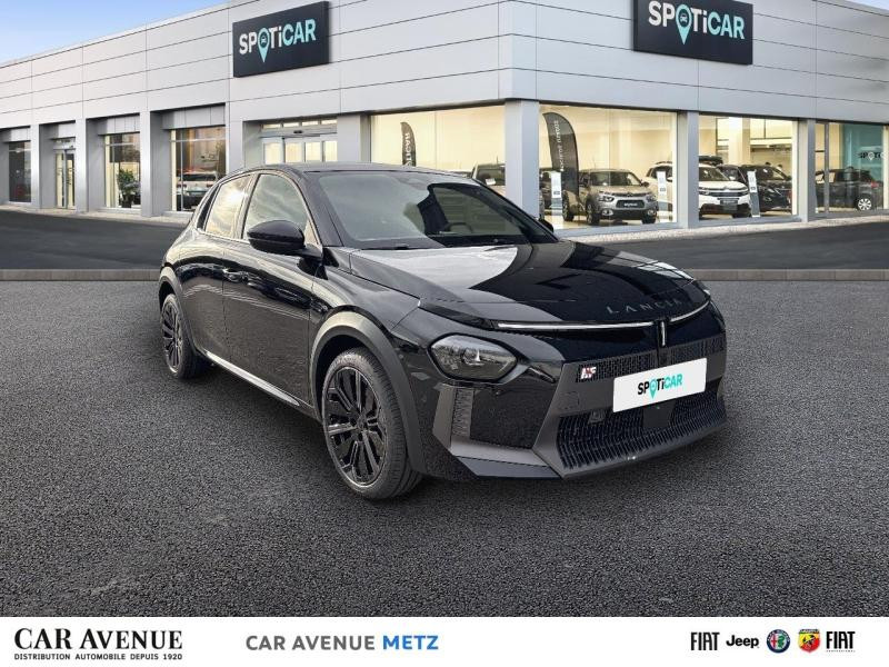 Occasion LANCIA Ypsilon 1.2 Ibrida 110ch HF Line eDCT6 2025 Noir Ardesia Métallisé 27950 € à Metz