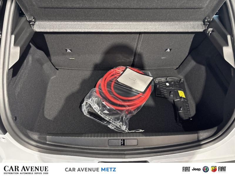 Used LANCIA Ypsilon Elettrica 156ch 54kWh HF Line 2025 Blanc Quarzo Métallisé/Toit noir € 35809 in Metz