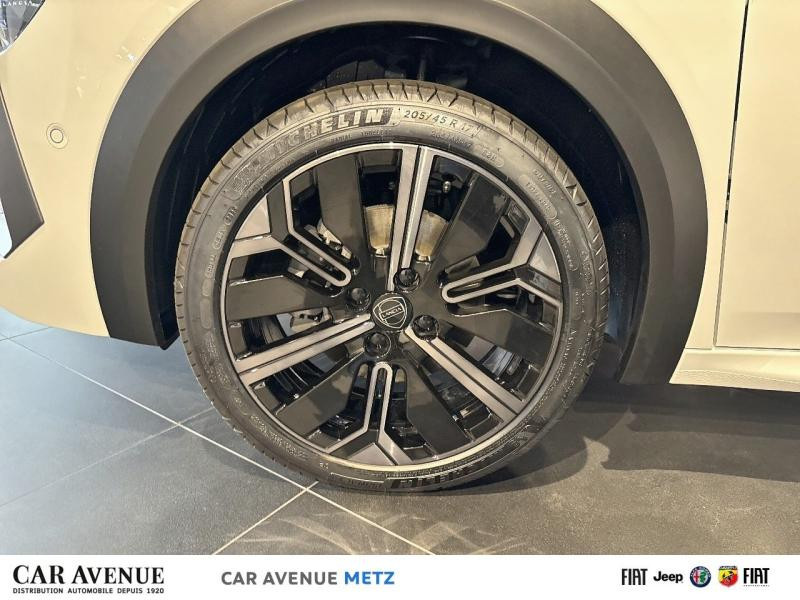 Used LANCIA Ypsilon Elettrica 156ch 54kWh HF Line 2025 Blanc Quarzo Métallisé/Toit noir € 35809 in Metz