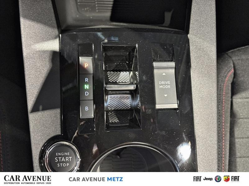 Used LANCIA Ypsilon Elettrica 156ch 54kWh HF Line 2025 Blanc Quarzo Métallisé/Toit noir € 35809 in Metz